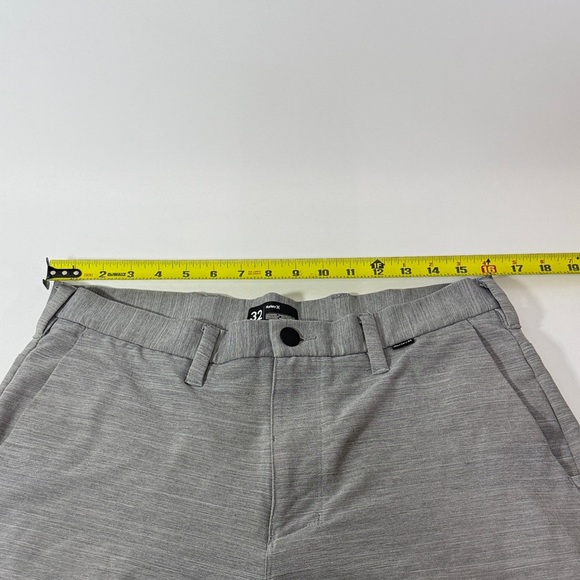 Hurley Men's Light Gray Flat Front Shorts - Picture 10 of 11
